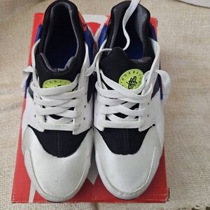 Nike White and Black Sneakers with Blue and Red Accents